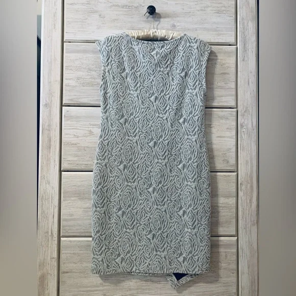 Kiind Of Dress; Soft; Stretchy - Picture 2 of 2